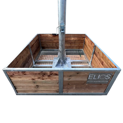 Socle Elios Basket 8 Panel Post utilisé sur un terrain agricole ou hors réseau